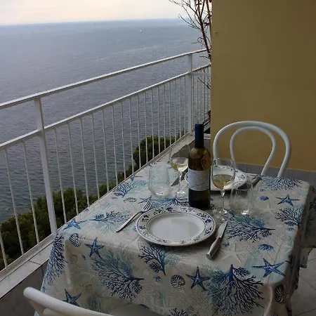Apartment Sea View *